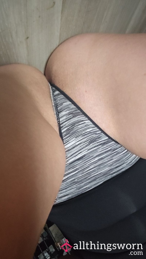 Short Vid Of Me Teasing My Clit And Pu**y