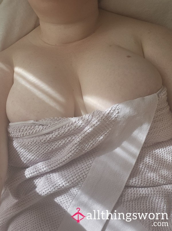 Shower And Towel Pics 🦋🤭