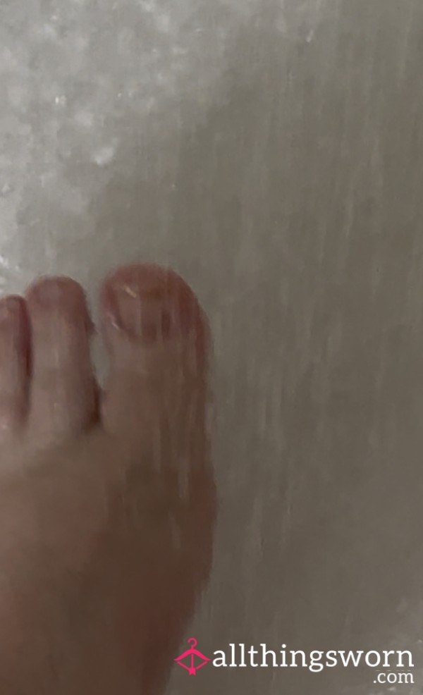 Shower Feet Wash Splashing Compilation