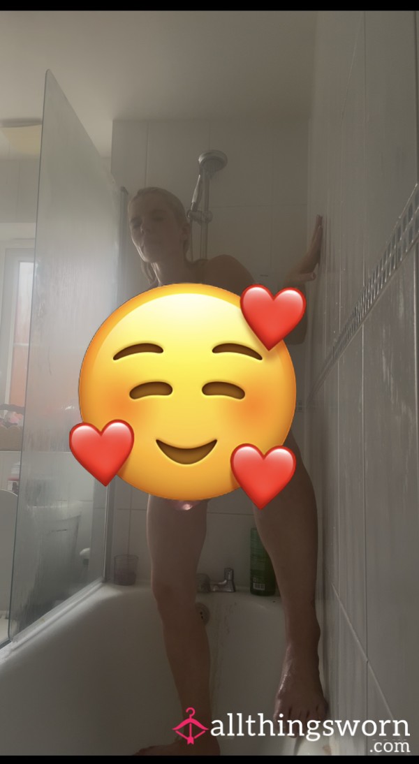 🚿 Shower Time With My New 9.5 Inch Di**o 👅