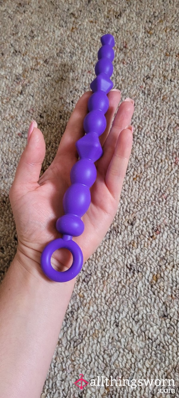 Silicone A**l Beads