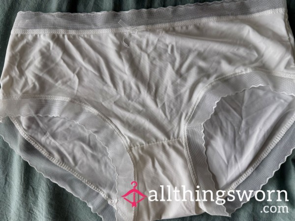 Silky, Dainty White Panties🎀