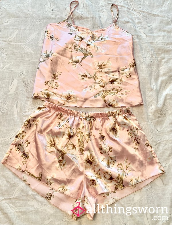 Silky Feel Pajamas, Free UK Postage