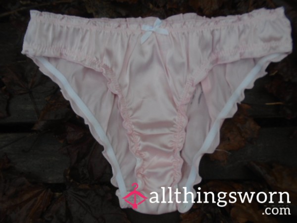 💞SPECIAL OFFER💞Silky Feel Panties😏