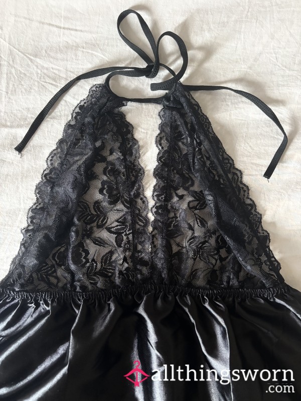 Silky Lace Nightie 🖤
