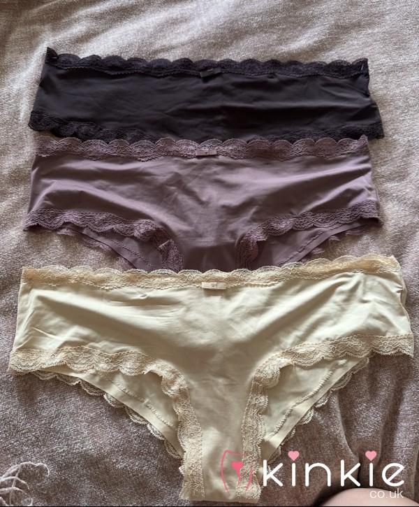 🍑 Silky Panties 🍑