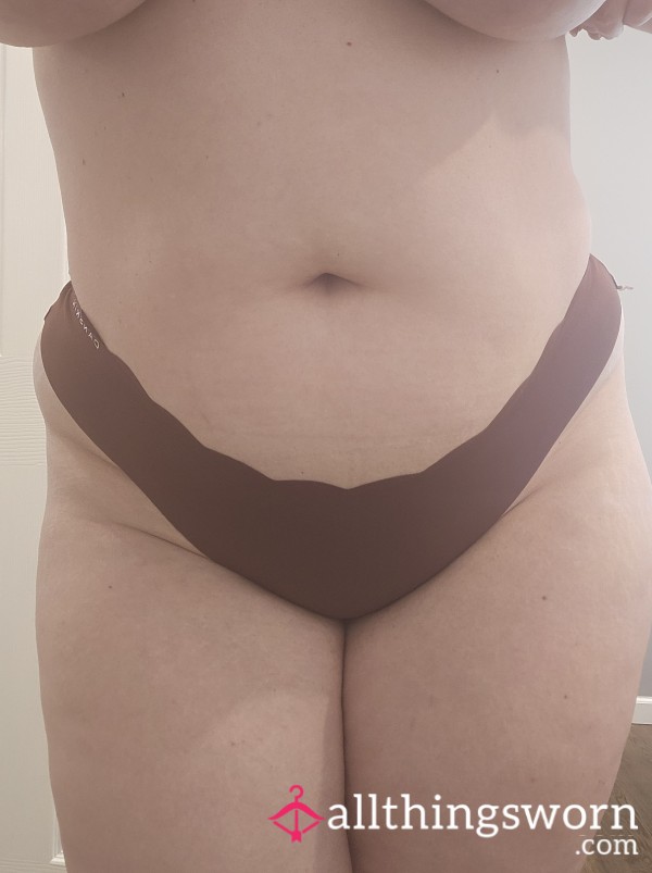 Silky Seamless Thongs