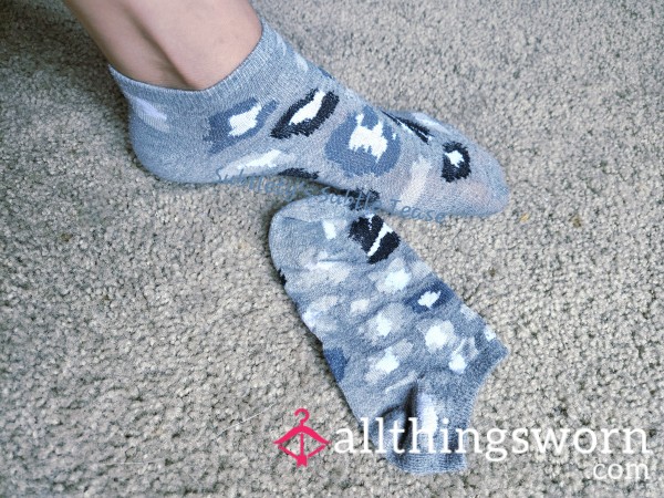 Silly Socks 🩶🖤