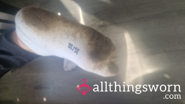 1 Woche Getragene Socken – Diskret & Verführerisch 🖤🧦