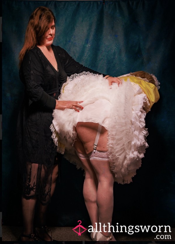Sissy Chat - The Mrs Silk Way !