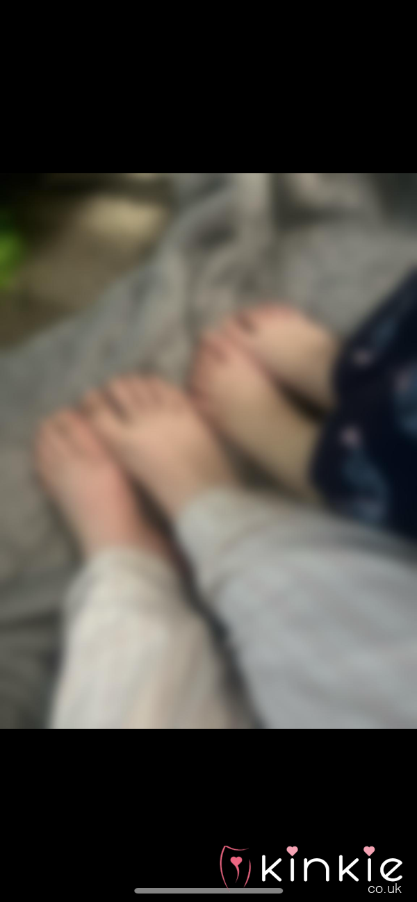 Sister Feet Pics
