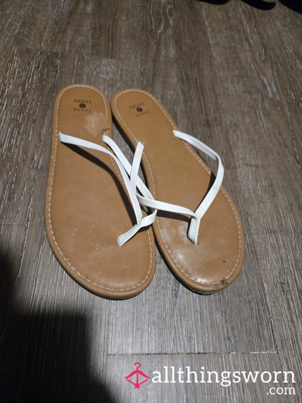 Size 10 White Thong Sandals