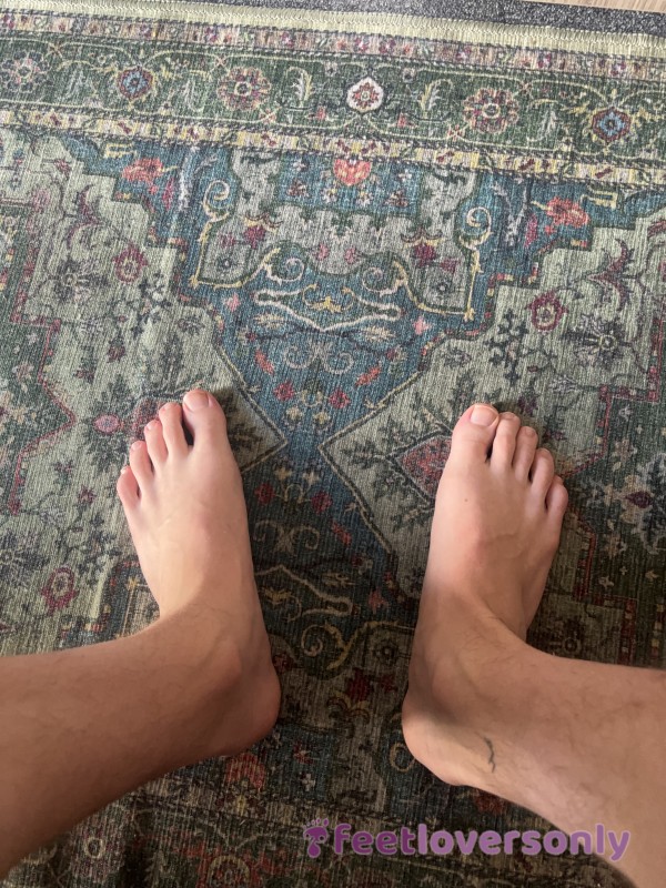 Size 11 Lad's Feet (you Know What They Say About Big Feet!)