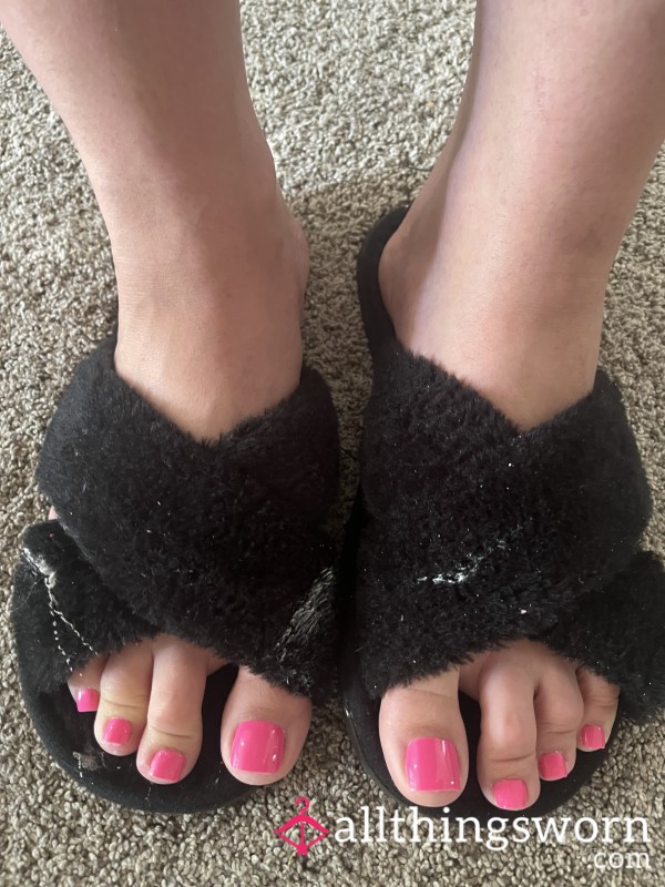 Size 11 Overworn Filthy Slippers