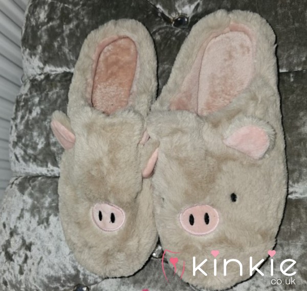 Size 11 Piggy Slippers