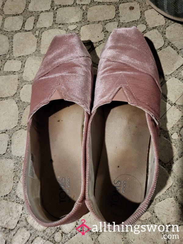 Size 11 Pink Velvet Toms