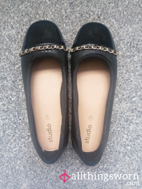 Size 2 Worn Black Crocodile Print & Patent Flats