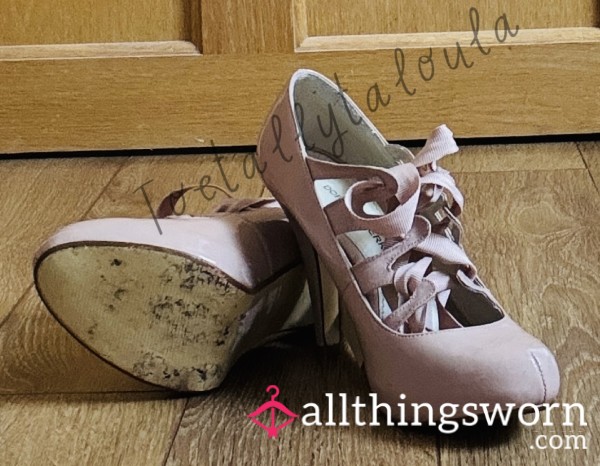 Size 3 Nude Ribbon High Heels