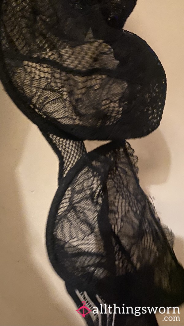 Size 34G Black Bra