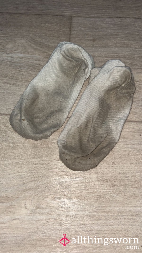 Size 4 Sock, (was) White Until I’ve Worn Them All Day Working A 12 Hour Shift. Don’t Worry I’ll Spray My Perfume On Them To Mask The Sweat If That’s What You Like.
