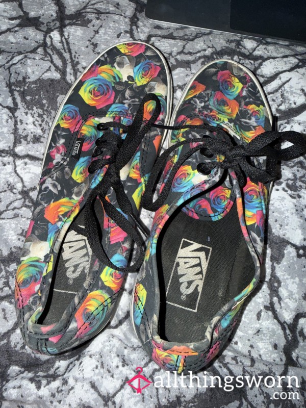 Size 4 Well Loved Rainbow Rose Vans