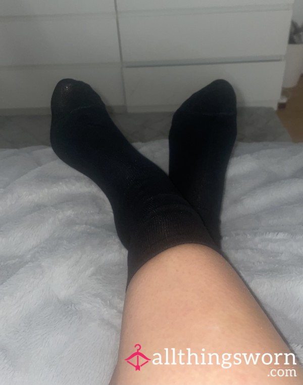 Worn Black Socks👣