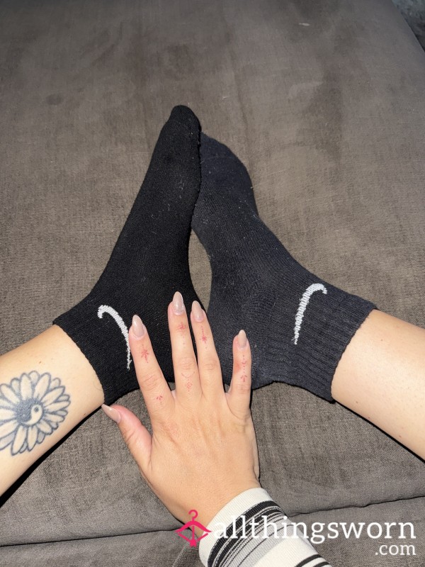 Size 5 Nike Socks, Worn All Day And Ready For Someone To Love😍😏👣