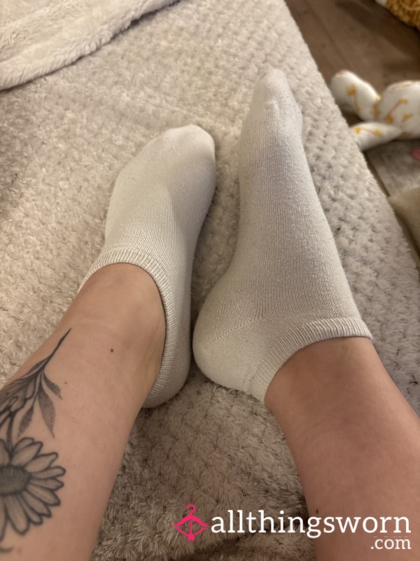Size 5’s White Trainer Socks
