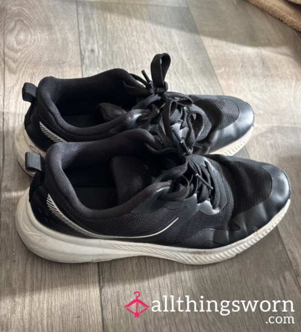 Size 6 Gym Trainers 🤤