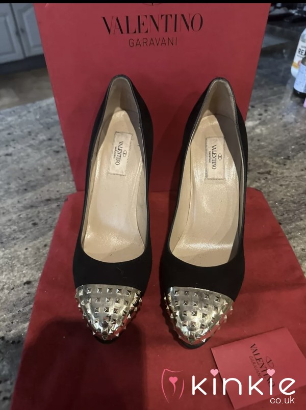 Size 6 Valentino Heels
