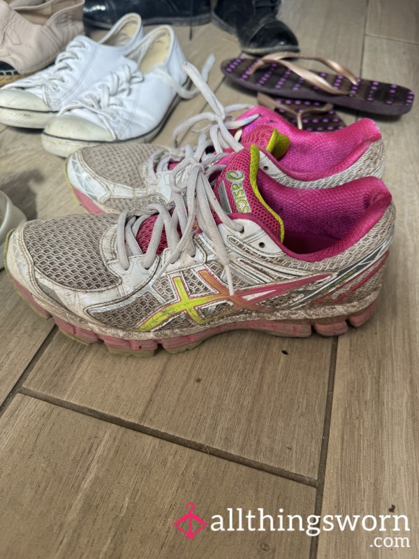 Size 7 Old Shoes