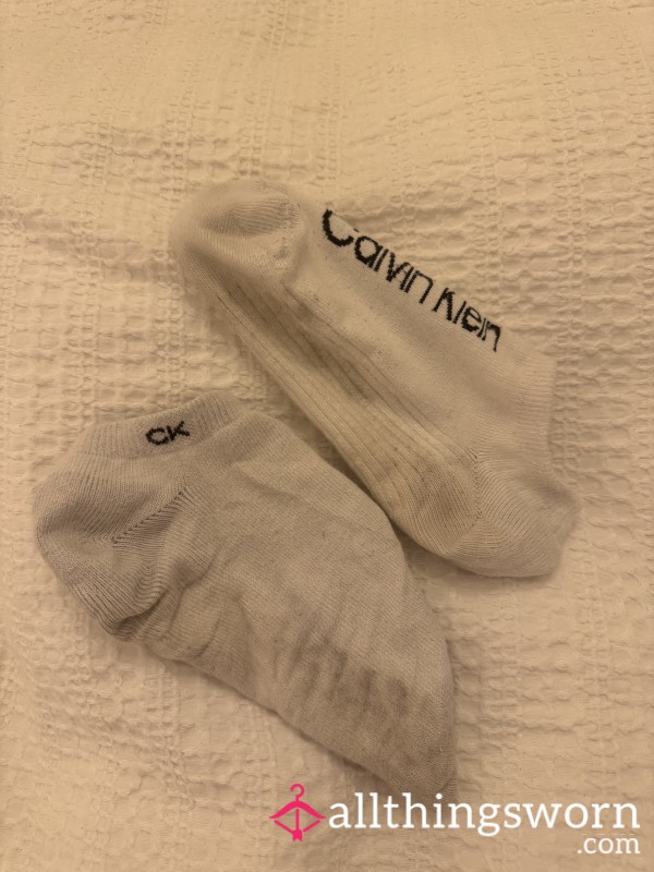 Size 7 Sweaty Calvin Klein Socks