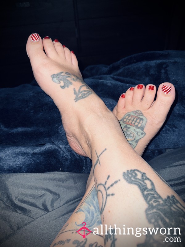 Size 9.5 Inked Pedicured Feet Pics