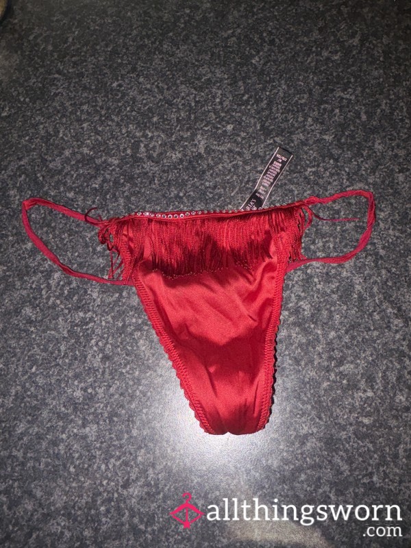 Victoria Secret - Red Thong Lace