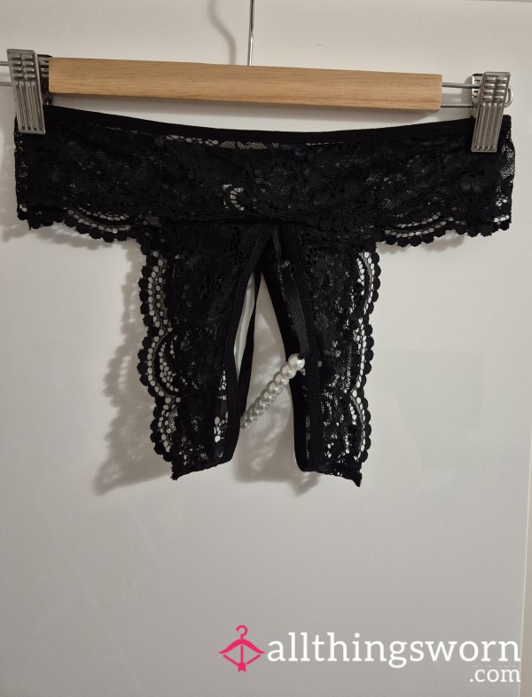 Size M Crotchless Lace Panties