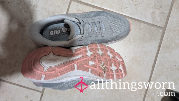 Skechers
