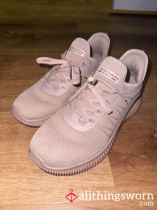 Sketchers-2 Years Worn-Stinky-Musty