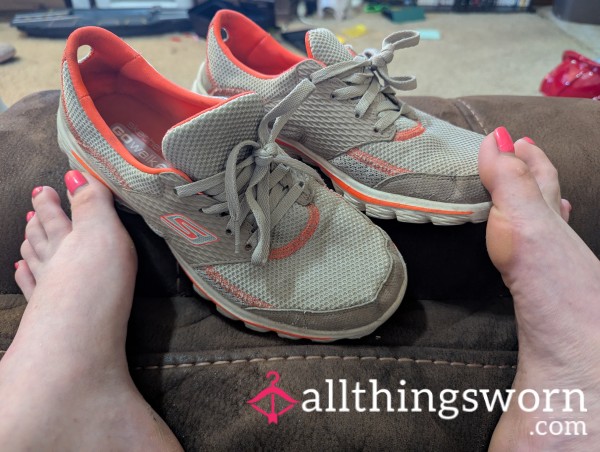 Sketchers Orange Go Walk 2 Size 7.5