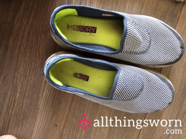 Sketchers Size 5
