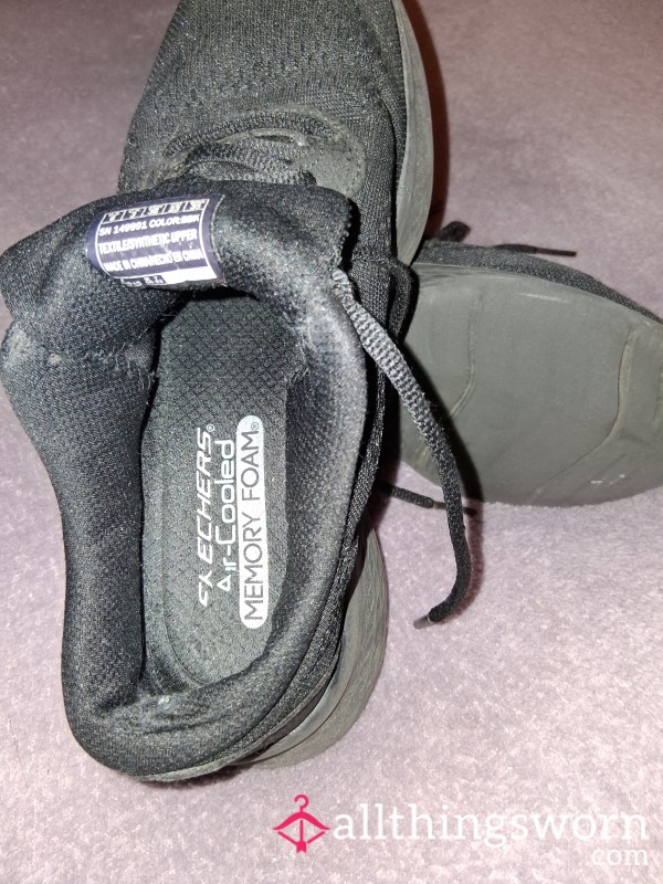 Size 4  Black Skechers Air-Cooled Memory Foam – Well Worn