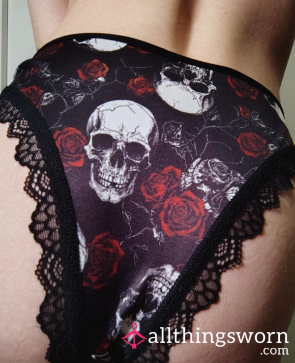 Skulls & Roses Small Panty - Black