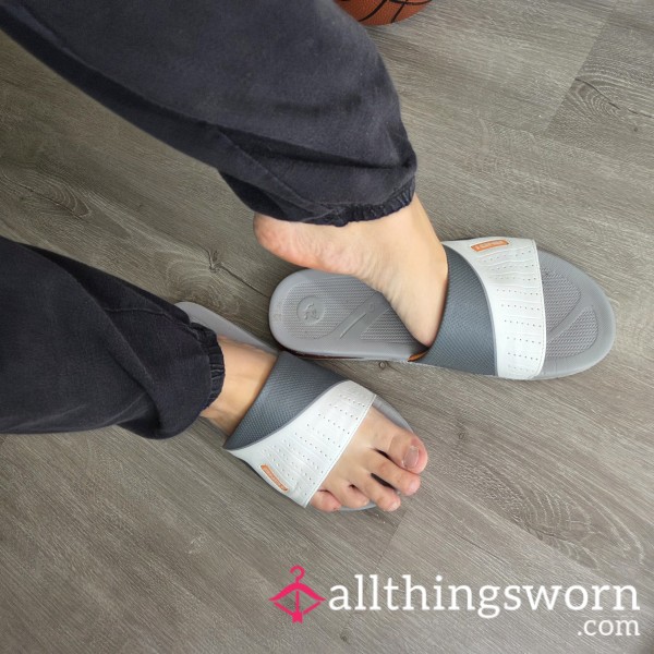 Slides/slippers(shipping Cost Is Included