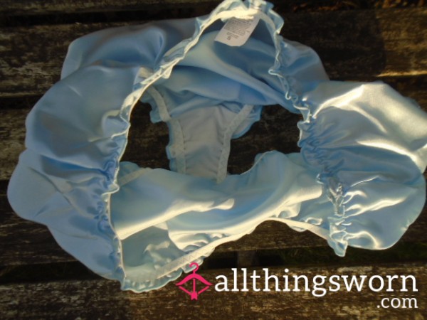🌀🩵Slightly Silky Feel Panties 😏