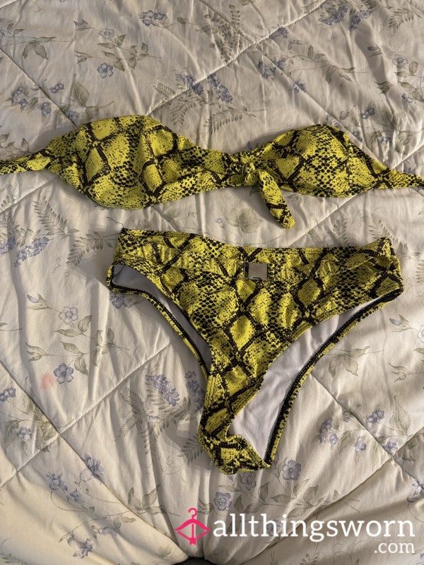 Slime Yellow Bikini 🐍💛