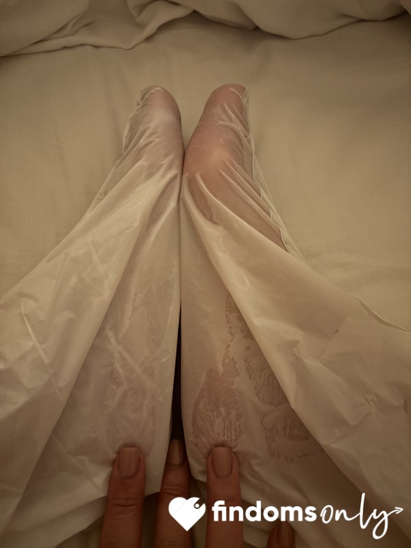 Slimy Foot Mask Video