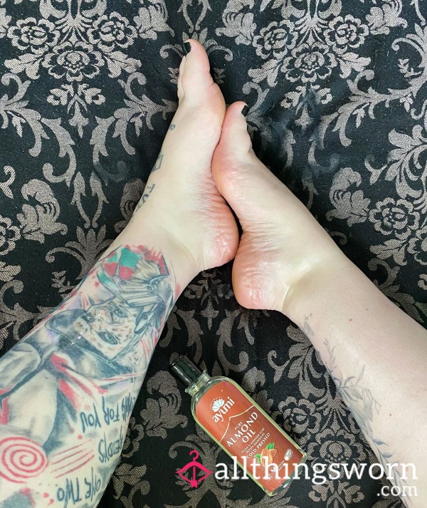 Oily Feet - Soles Included 💦🦶🏻