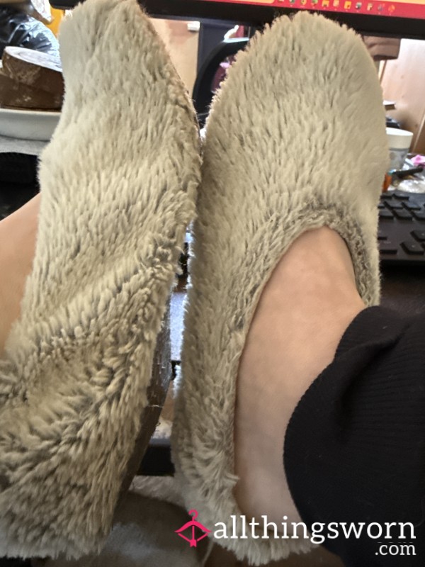 Slip On Fluffy Slippers Smelly And Sweaty