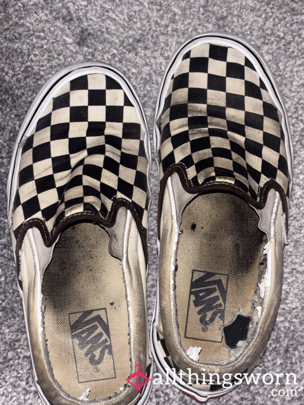 Slip On Wet Sneakers