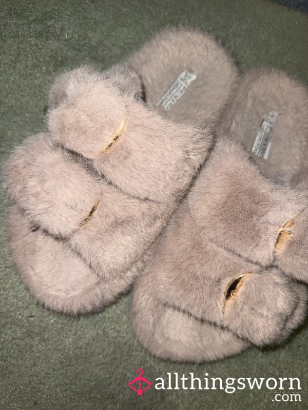 Heatwave Slippers 🥵