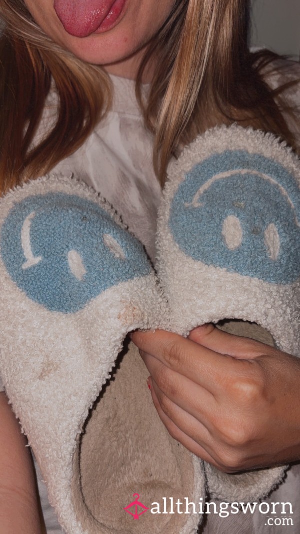 Slippers 🩵
